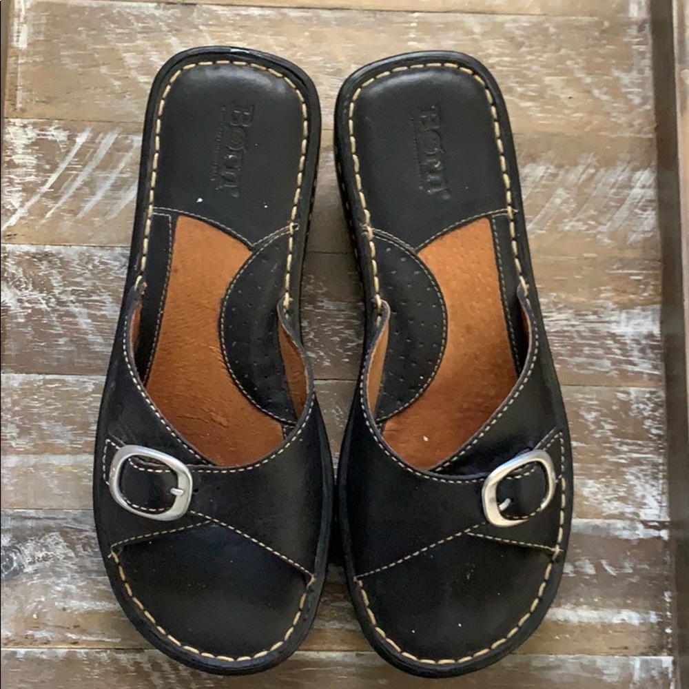 Born slippers size 8